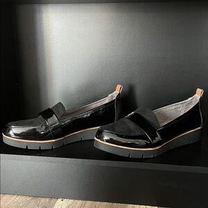 Women's Dr Scholls Black Patent & Suede Loafers